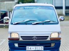 Toyota LH102 1991 Van