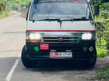 Toyota LH102 1993 Van