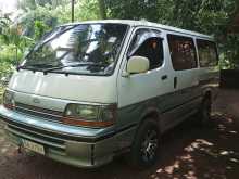 Toyota Dolphin LH113 1992 Van