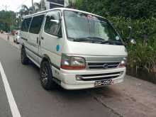 Toyota Dolphin LH113 1993 Van