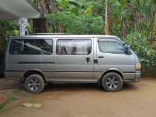 Toyota LH113 2000 Van