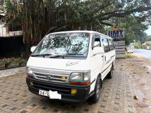 Toyota LH-113-Long Model 1991 Van