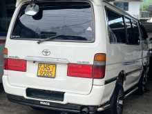 Toyota LH 162 Dolphin Super GL 1998 Van