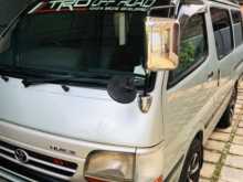 Toyota LH 162 Super GL 2001 Van