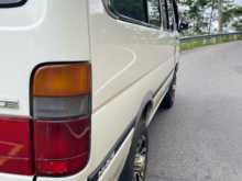 https://riyasewana.com/uploads/toyota-lh-172-1998-1919120912723.jpg