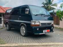 Toyota LH172 SUPER GL DOLPHIN 2004 Van