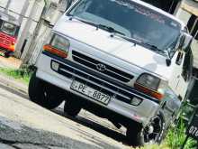 Toyota Dolphin LH172 2004 Van