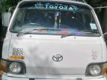 Toyota LH30 1981 Van