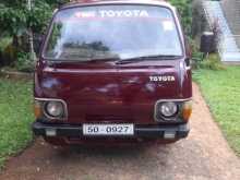 Toyota LH30 1982 Van