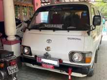 Toyota LH30 1978 Van