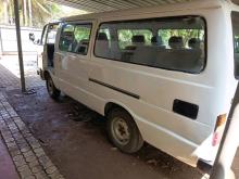 Toyota LH30 1982 Van