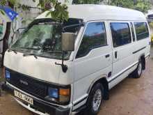 Toyota LH 71 V Shell High Roof 1992 Van