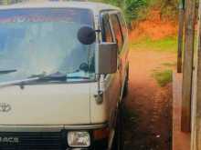 Toyota LH61 1988 Van