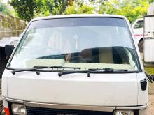 Toyota LH61V 1989 Van