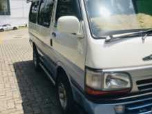 Toyota LH102 1990 Van