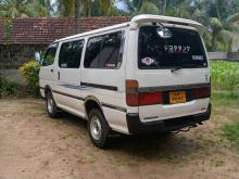 Toyota LH102 1990 Van