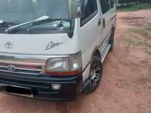 Toyota Dolphin LH103 1993 Van