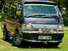 Toyota LH103 Super GL Dolphin 1995 Van