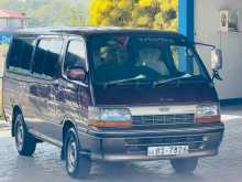 Toyota LH110 1990 Van