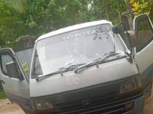 Toyota Lh113 1993 Van