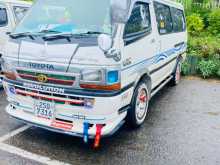 Toyota Dolphin LH113 1994 Van