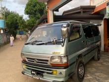 Toyota LH113 1998 Van