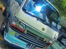 Toyota LH113 1995 Van