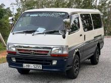 Toyota Dolphin LH113 1998 Van