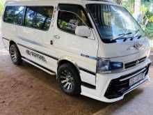 Toyota Dolphin LH113 1995 Van