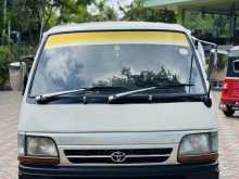 Toyota Dolphin LH113 1995 Van