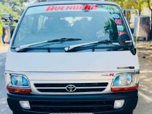 Toyota LH113 LONG HIACE 1992 Van