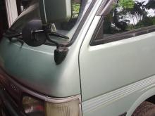 Toyota LH119 Super GL 2001 Van