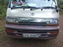 Toyota Dolphin 1993 Van