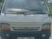 Toyota Lh123 1998 Van