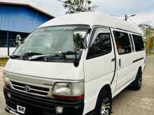 Toyota Lh125 Dolphin 1990 Van