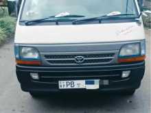 Toyota LH162 2000 Van