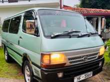 Toyota LH172 Dolphin 1999 Van