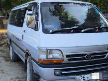 Toyota Hiace 2003 Van