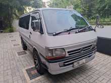 Toyota LH178 SUPER GL 2002 Van