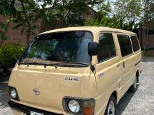 Toyota LH20 1981 Van