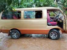 Toyota LH30 1982 Van