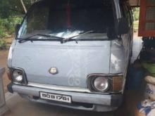 Toyota LH30 1981 Van