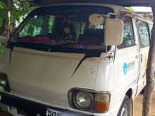 Toyota Lh30 1985 Van