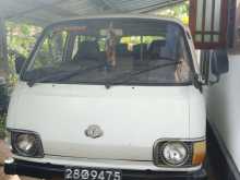 Toyota LH30 1985 Van
