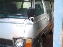 Toyota LH30 1985 Van