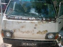 Toyota Lh30 1990 Van
