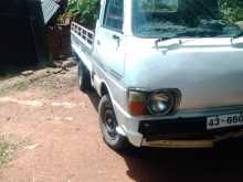 https://riyasewana.com/uploads/toyota-lh30-hiace-1980-190460312403.jpg