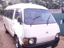 Toyota LH40 High Roof 1985 Van