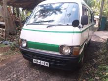 Toyota LH40B 1982 Van