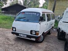 Toyota LH40B 1982 Van